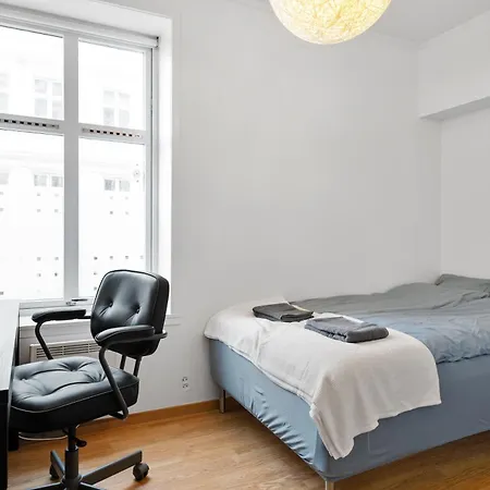 Apartment Bak Bryggen, Moderne 2 Soverom Med Balkong